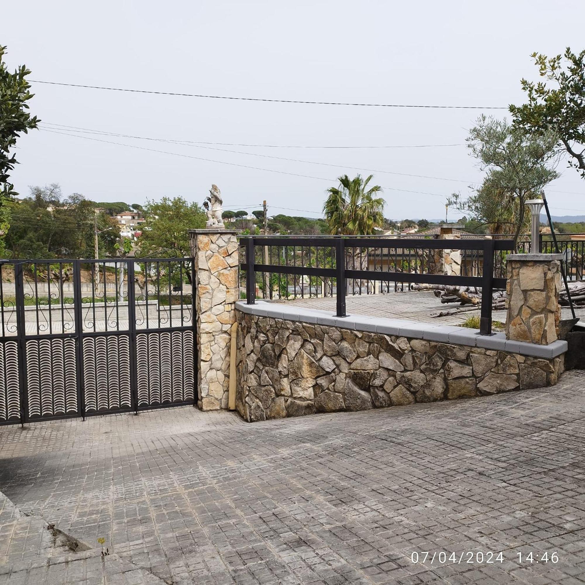 La Biznaga Villa Fogas de Tordera Bagian luar foto